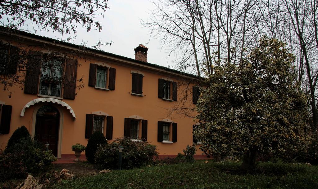 La Corte Del Cavaliere Bed & Breakfast Calderara di Reno Exterior foto